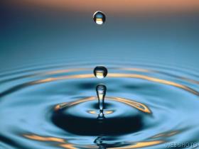 "Radiating Ripples"  Hermann Eisenbeiss / Photo Researchers